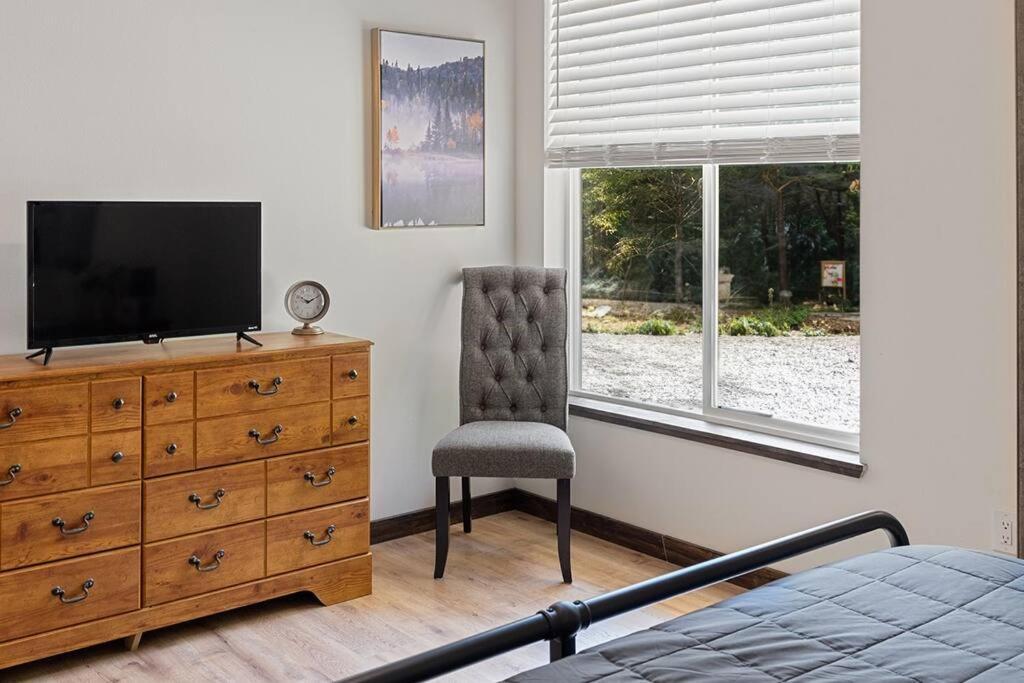 Luxe Mt. Rainier Lodge W/ Hot Tub-Ac-Game Room Ашфорд Екстериор снимка